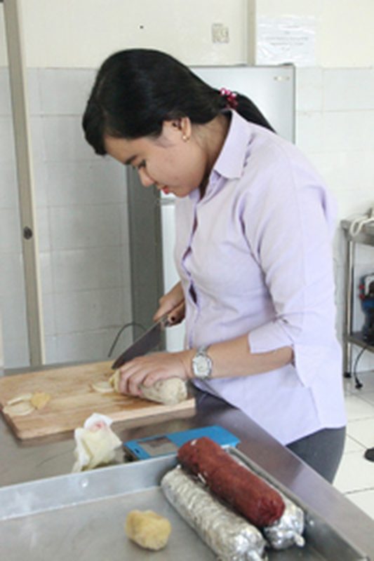 098. Mixer Kocok Telur & Mentega